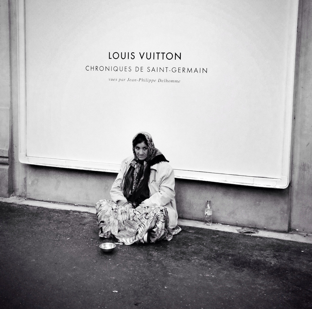 Louis Vuitton carre b